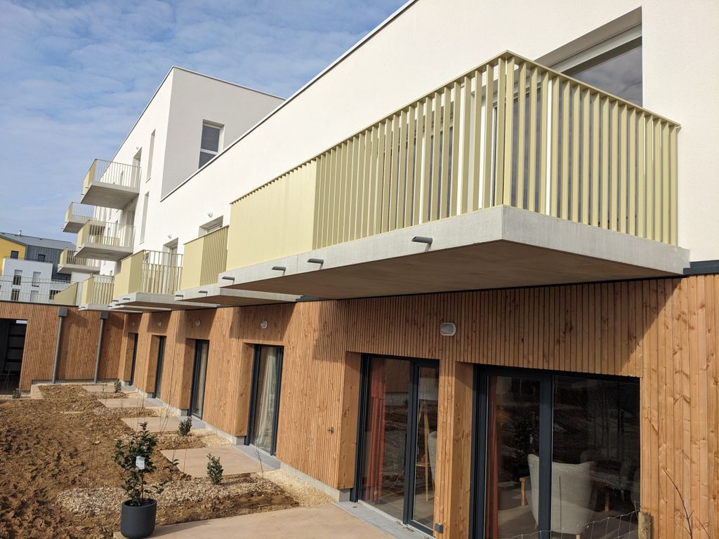 Façade d'une nouvelle résidence partagée Domani